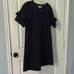 Navy shift/mini dress THML size M